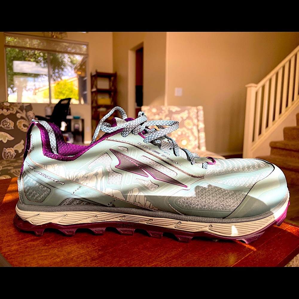 Altra Lone Peak 4 Women's Size 10.5 Low RSM Waterproof Trail Running ALW1855L224